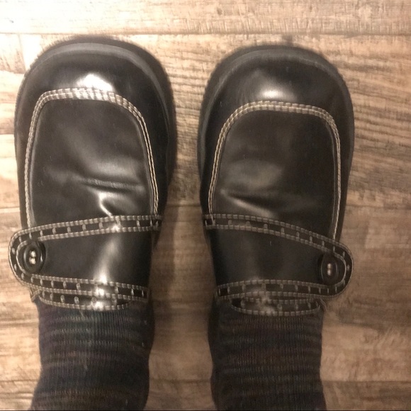 LOWER EAST SIDE Shoes - 5/$20. Lower East Side black mules